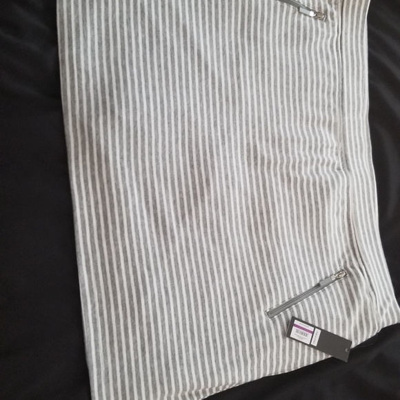 Skort - Picture 2 of 3